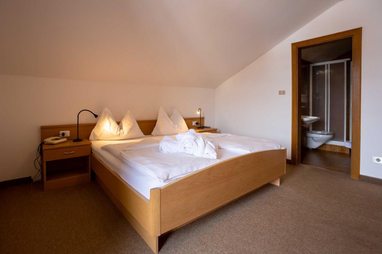 Hotel Martinerhof San Lorenzo di Sebato Ngoại thất bức ảnh